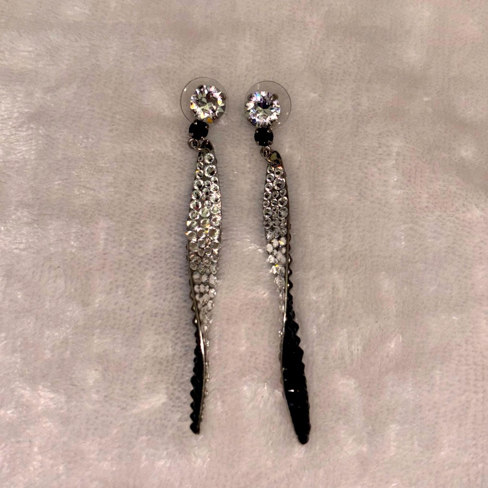 Stephanie Sommers Earrings - Black and Silver Twist